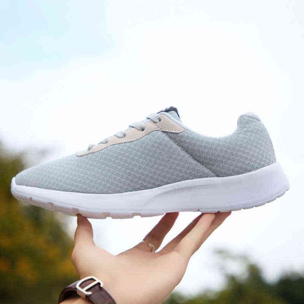 lightweight men sneakers women mesh breathable running shoes lace-up comfortable sports shoes male zapatillas hombre y220526, Black
lightweight men sneakers women mesh breathable running shoes lace-up comfortable sports shoes male zapatillas hombre y220526, Black