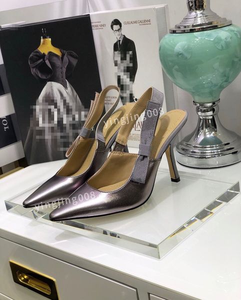 dress shoes silver bead rivet black star same style pointed shallow mouth temperament high heels thin heel single shoes women
dress shoes silver bead rivet black star same style pointed shallow mouth temperament high heels thin heel single shoes women