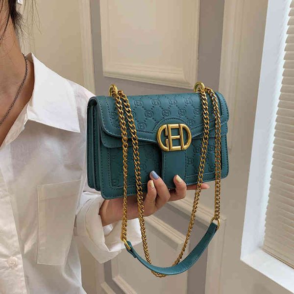 bag women's new letter chain single shoulder messenger fashionable small square chain crossbody bags for women designer luxury handbags
bag women's new letter chain single shoulder messenger fashionable small square chain crossbody bags for women designer luxury handbags