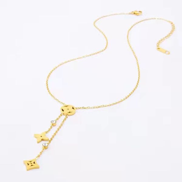 classic design 18k gold clover pendant necklace elegant ladies four-leaf flower necklaces for women gift, Silver
classic design 18k gold clover pendant necklace elegant ladies four-leaf flower necklaces for women gift, Silver