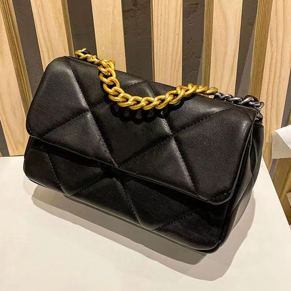 shoulder bags link designer bags leather fashion versatile out date black red grey mini large plaid metal messenger bag
shoulder bags link designer bags leather fashion versatile out date black red grey mini large plaid metal messenger bag