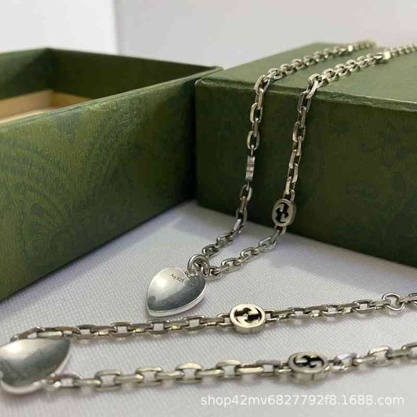 2023 designer new fashion jewelry gujia double enamel necklace bracelet used glue dropping red love peach heart clavicle chain for men and w, Silver
2023 designer new fashion jewelry gujia double enamel necklace bracelet used glue dropping red love peach heart clavicle chain for men and w, Silver