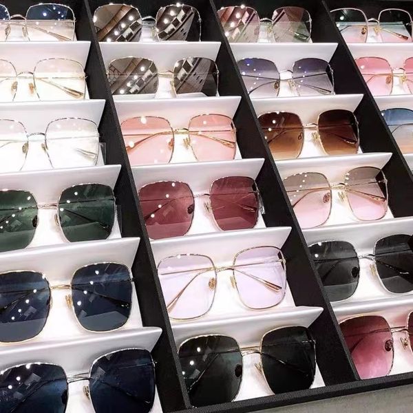 2022 new d fashion sunglasses for men and women large square ultra-light sunglasses myopic sunglasses for women, White;black
2022 new d fashion sunglasses for men and women large square ultra-light sunglasses myopic sunglasses for women, White;black