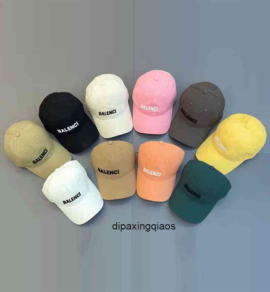 balencaigass ball caps ball letter printed 2022 version of b lovers' soft sun embroidered small label paris short brim duck tongue, Blue;gray
balencaigass ball caps ball letter printed 2022 version of b lovers' soft sun embroidered small label paris short brim duck tongue, Blue;gray