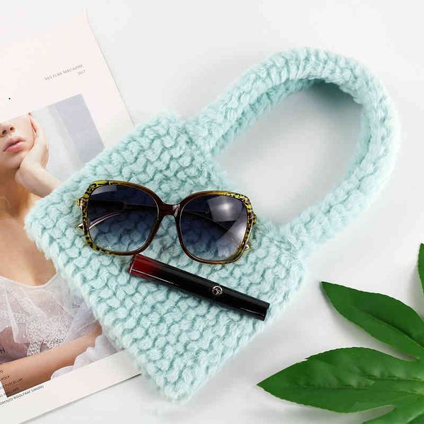designer handbags autumn and winter plush handbag minority design women's bag versatile mini handbag
designer handbags autumn and winter plush handbag minority design women's bag versatile mini handbag