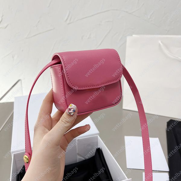 mini luxury shoulder bag designer classic crossbody 5 colors vintage leather flap women cosmetic cases black lady wallets plain cross body
mini luxury shoulder bag designer classic crossbody 5 colors vintage leather flap women cosmetic cases black lady wallets plain cross body