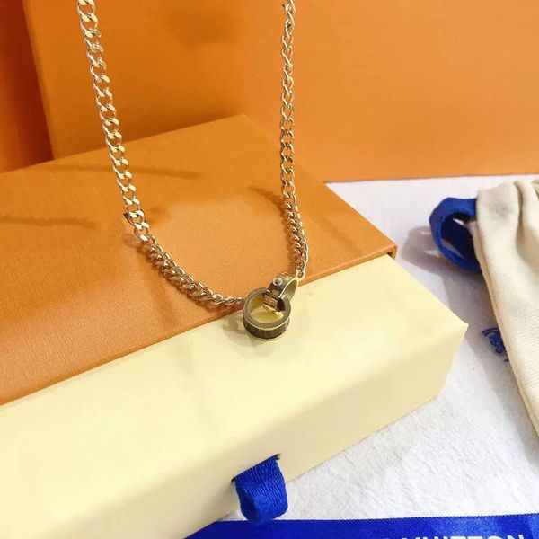designer luxury love necklace pendant for lady design womens party wedding engagement jewelry cuban link chains with box, Silver
designer luxury love necklace pendant for lady design womens party wedding engagement jewelry cuban link chains with box, Silver