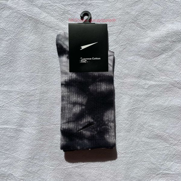 fashion men's classic socks hook brand cotton tie dyed long tube street couple middle moisture absorption sock men women luxury medium, Black
fashion men's classic socks hook brand cotton tie dyed long tube street couple middle moisture absorption sock men women luxury medium, Black