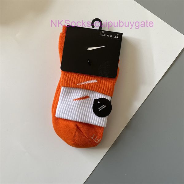 fashion classic men socks hook brand color stitched men's women's long tube sports training sock street couple middle tubes luxury, Black
fashion classic men socks hook brand color stitched men's women's long tube sports training sock street couple middle tubes luxury, Black