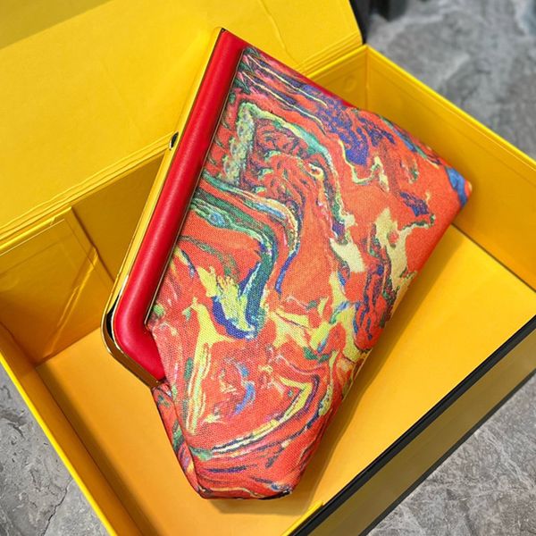 clip bag female wallet cross body bags women shoulder handbags clutch purse saddle bags canvas fashion marbling letter gold hardware magneti
clip bag female wallet cross body bags women shoulder handbags clutch purse saddle bags canvas fashion marbling letter gold hardware magneti