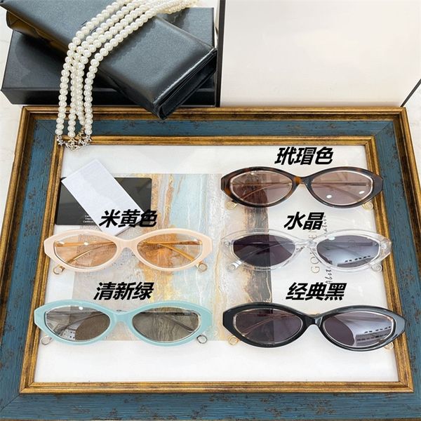 22% off 2022 luxury fashion design high version sunglasses new women's street sthe same oval pearl chain, White;black
22% off 2022 luxury fashion design high version sunglasses new women's street sthe same oval pearl chain, White;black