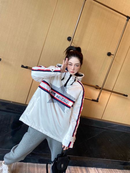 women's hoodies & sweatshirts designer d family ski series assault jacket 21 autumn and winter new yarn dyed five pointed star pattern, Black
women's hoodies & sweatshirts designer d family ski series assault jacket 21 autumn and winter new yarn dyed five pointed star pattern, Black