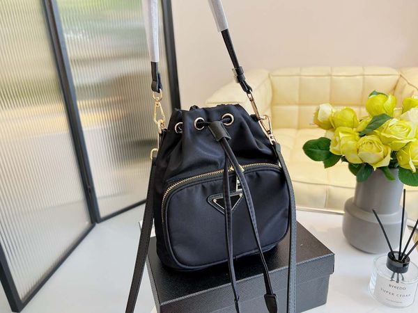 2022 bag designer bags crossbody shoulder bags luxury high quality straps color nylon backpack mini size, Black
2022 bag designer bags crossbody shoulder bags luxury high quality straps color nylon backpack mini size, Black