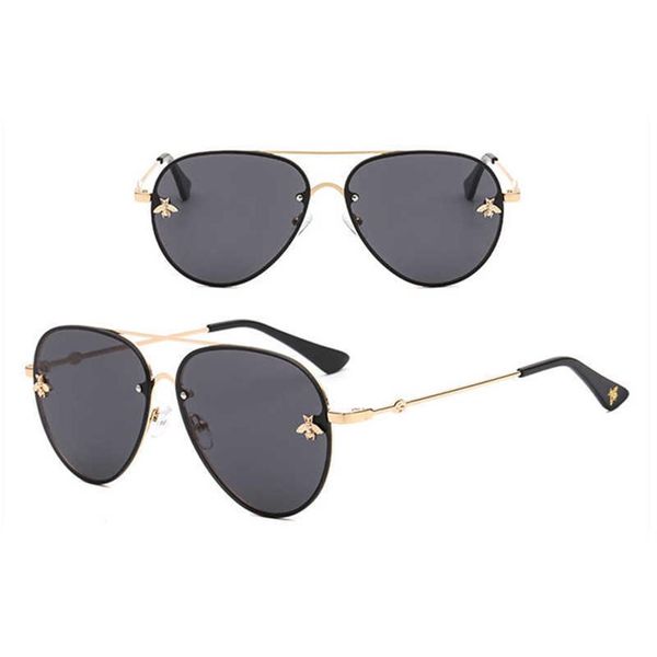 2021 brand design sunglasses women men brand designer good quality fashion metal oversized sunglasses vintage female male uv400.233n, White;black
2021 brand design sunglasses women men brand designer good quality fashion metal oversized sunglasses vintage female male uv400.233n, White;black