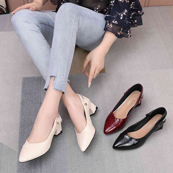 dress shoes leather shallow mouth women's single shoes spring middle heel with soft sole, lacquer leather thick ncm6, Black
dress shoes leather shallow mouth women's single shoes spring middle heel with soft sole, lacquer leather thick ncm6, Black