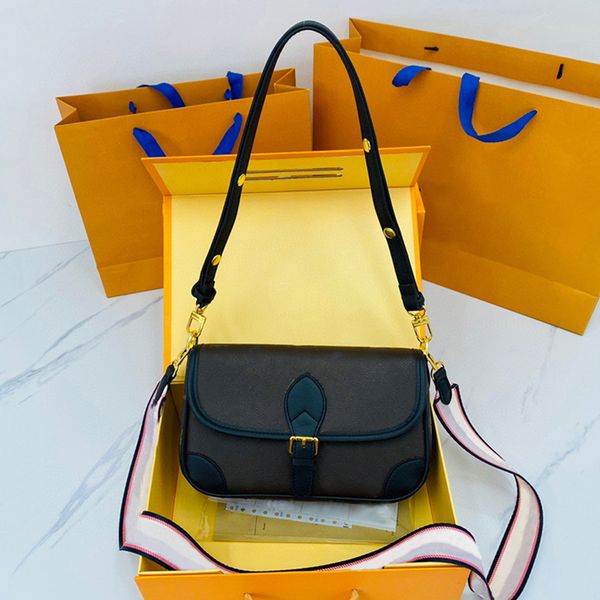 designer luxury women the tote bag fashion versatile handbags shoulder crossbody bags purse tories totes large capacity saddle wallets 7a us
designer luxury women the tote bag fashion versatile handbags shoulder crossbody bags purse tories totes large capacity saddle wallets 7a us