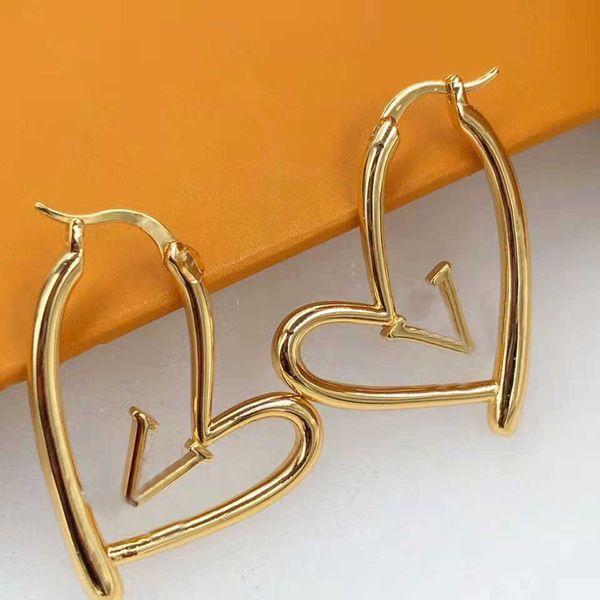 designer jewelry luxury womens earring classic love hoop earrings fashion style studs gold plated stud brand earrings for women girls, Golden;silver
designer jewelry luxury womens earring classic love hoop earrings fashion style studs gold plated stud brand earrings for women girls, Golden;silver
