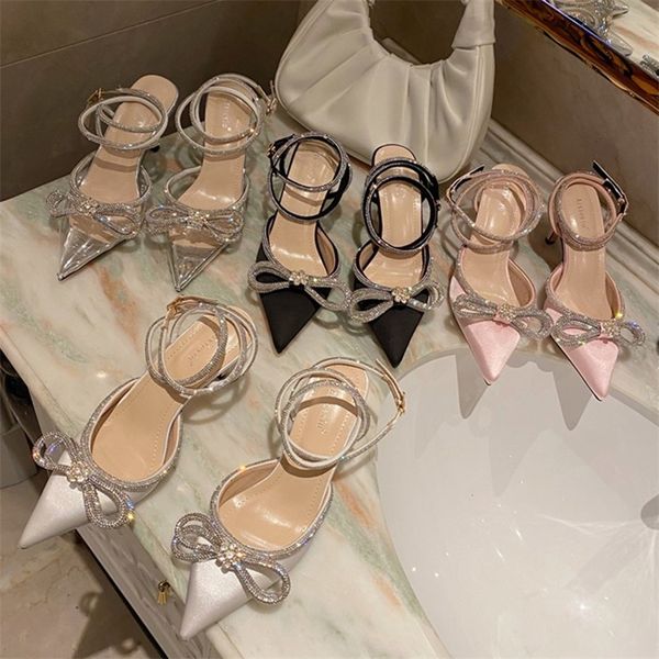 pointed toe rhinestones pumps women crystal ankle strap high heels sandals female summer silk satin wedding shoes woman 220721, Black
pointed toe rhinestones pumps women crystal ankle strap high heels sandals female summer silk satin wedding shoes woman 220721, Black