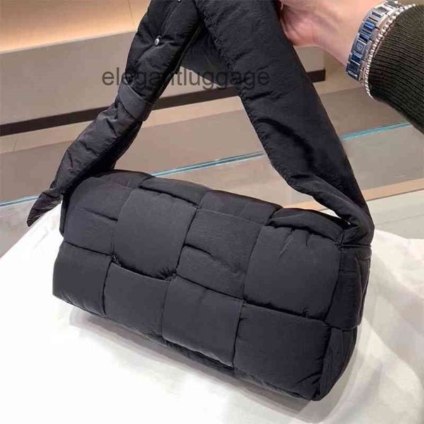 women bottegasvenetas designer bag handbags little sister weaves the same down bag for 2022 winter space cotton single shoulder omt2
women bottegasvenetas designer bag handbags little sister weaves the same down bag for 2022 winter space cotton single shoulder omt2