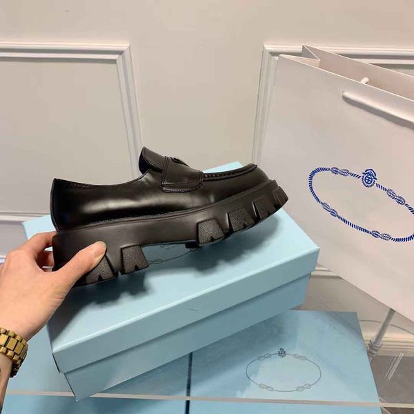 women platform loafers designer shoes soft cowhide sneakers p triangle rubber black shiny leather chunky round head sneaker thick bottom sho
women platform loafers designer shoes soft cowhide sneakers p triangle rubber black shiny leather chunky round head sneaker thick bottom sho