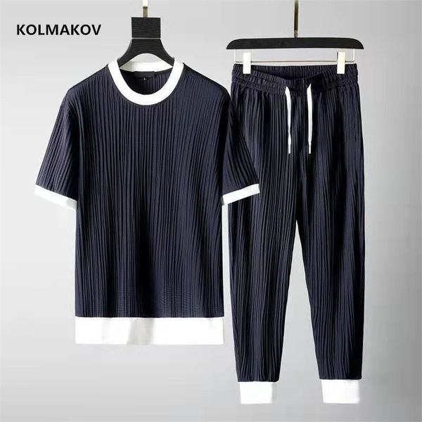 shirt trousers summer arrival mens fashion classic shirt men casual t shirts men a set of clothes size 4xl 4 colors 220617, Gray
shirt trousers summer arrival mens fashion classic shirt men casual t shirts men a set of clothes size 4xl 4 colors 220617, Gray