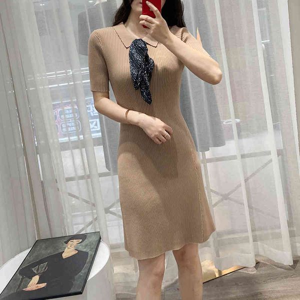 casual dresses french s family polo lapel lace up slim fitting knitted dress college style close waist buttock skirt iafn, Black;gray
casual dresses french s family polo lapel lace up slim fitting knitted dress college style close waist buttock skirt iafn, Black;gray