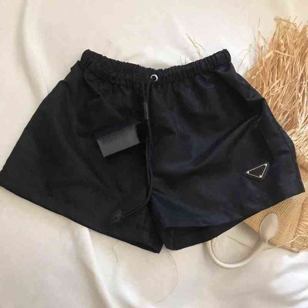 nylon triangle standard 2022 spring and summer new product drawstring elastic high waist casual loose wide leg ladies shorts women, White;black
nylon triangle standard 2022 spring and summer new product drawstring elastic high waist casual loose wide leg ladies shorts women, White;black