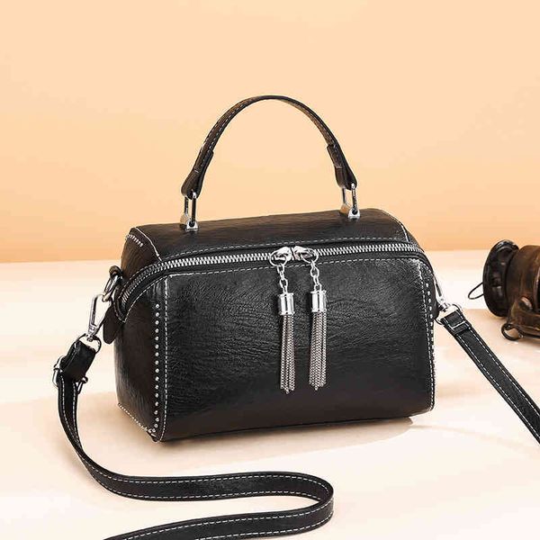 brand women leather handbags fashion rivet female multicolor high capacity crossbody s for ladies luxury shoulder bag
brand women leather handbags fashion rivet female multicolor high capacity crossbody s for ladies luxury shoulder bag