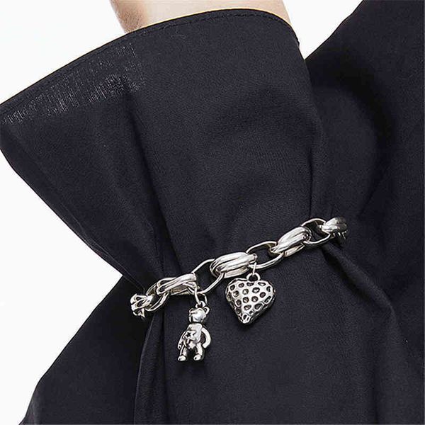 titanium steel thick chain sweet cool strawberry bear bracelet female ins minority dign hip hop fashion bracelet love hand jewelry, Golden;silver
titanium steel thick chain sweet cool strawberry bear bracelet female ins minority dign hip hop fashion bracelet love hand jewelry, Golden;silver