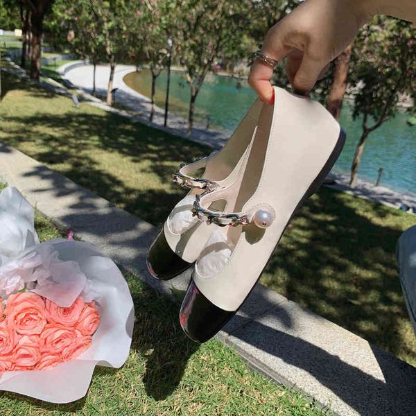 small fragrance round head pearl flat bottom gentle heel thick sole single shoes women, Black
small fragrance round head pearl flat bottom gentle heel thick sole single shoes women, Black