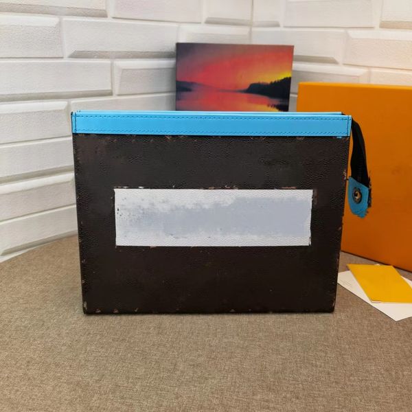 1v fashion bags clutch bags leatherwear canvas material retro quality assurance low price
1v fashion bags clutch bags leatherwear canvas material retro quality assurance low price