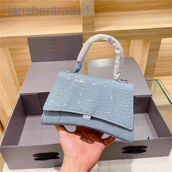 designer shoulder handbags bal upgraded bag italy high 2022 quality crocodile leather hourglasss bags
designer shoulder handbags bal upgraded bag italy high 2022 quality crocodile leather hourglasss bags