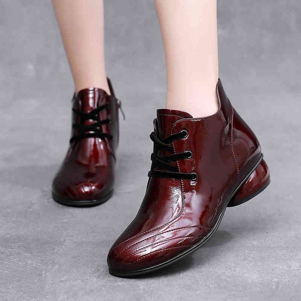 slippers leather short boots women's autumn patent leather round head middle heel single thick versatile british large martin gwp3, Black
slippers leather short boots women's autumn patent leather round head middle heel single thick versatile british large martin gwp3, Black