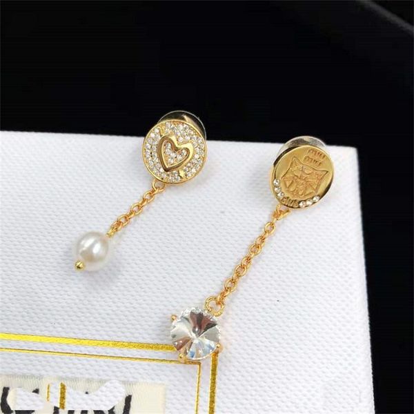 ornament charm earring heart-shaped diamond inlaid pearl earrings brass star 925 silver needle earrings, Golden
ornament charm earring heart-shaped diamond inlaid pearl earrings brass star 925 silver needle earrings, Golden