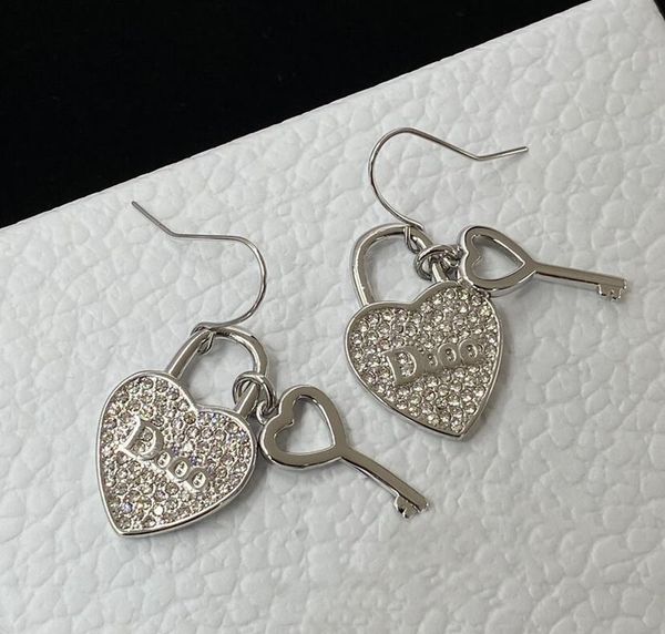unique silver heart charm dangle earing hook earrings for women lady party wedding couples lovers gift engagement jewelry for bride with box
unique silver heart charm dangle earing hook earrings for women lady party wedding couples lovers gift engagement jewelry for bride with box