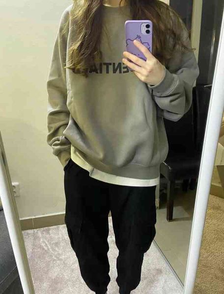 2022e fashion brand men's and women's sweater factory direct sales popular 2022 round neck ess, Black
2022e fashion brand men's and women's sweater factory direct sales popular 2022 round neck ess, Black