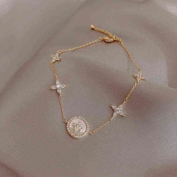 bracelet fashion female micro inlaid zircon plum blossom cross light luxury womens brand influenza bracelets net red korean minority design, Black
bracelet fashion female micro inlaid zircon plum blossom cross light luxury womens brand influenza bracelets net red korean minority design, Black