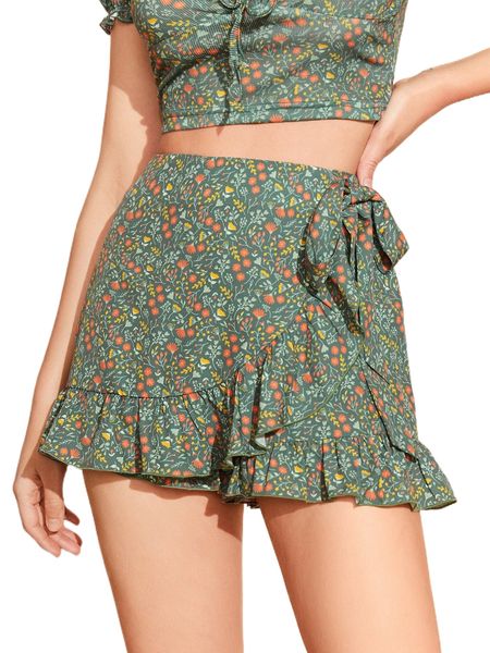 x haley baker d.itsy f.loral r.uffle trim w.rap k.not side skort b8vg#, White;black
x haley baker d.itsy f.loral r.uffle trim w.rap k.not side skort b8vg#, White;black