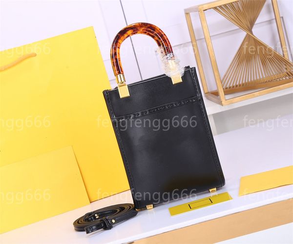 women's shopping bag on designer shoulder bag handbag fashion large double-sided printing design of different styles
women's shopping bag on designer shoulder bag handbag fashion large double-sided printing design of different styles