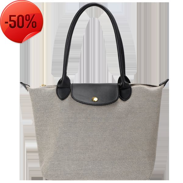 fashion luxury designer2022 autumn and winter new niche leisure color large capacity women's canvas dumpling tote bag
fashion luxury designer2022 autumn and winter new niche leisure color large capacity women's canvas dumpling tote bag
