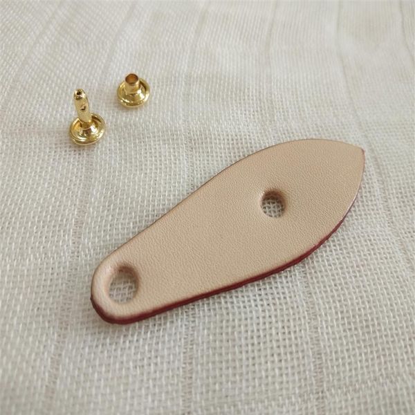 real vachetta replacement leather zipper puller for branded purse nature color leaf shape2466, Black
real vachetta replacement leather zipper puller for branded purse nature color leaf shape2466, Black