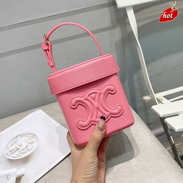 factory online export designer brand bag handbag 2022 new triumphal lunch box fashion cute mini womanly carrying small square mobile
factory online export designer brand bag handbag 2022 new triumphal lunch box fashion cute mini womanly carrying small square mobile