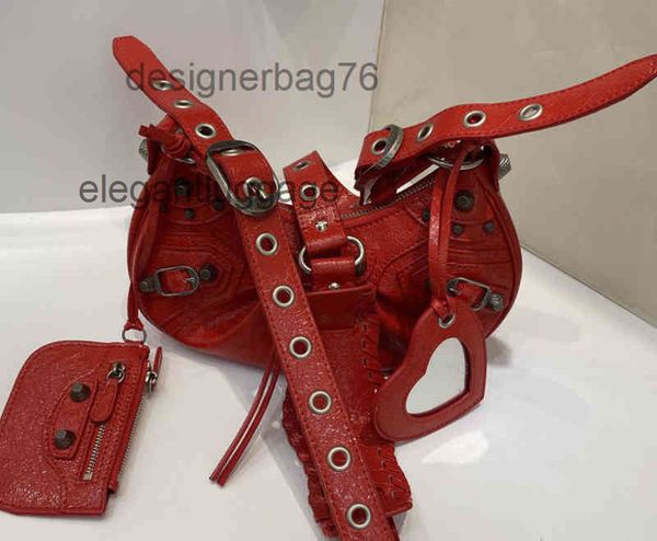 2022 women bag crossbody designer bag balencaigabagsss rivet bags le cagole single underarm fashion shoulder handbag ori v3u7
2022 women bag crossbody designer bag balencaigabagsss rivet bags le cagole single underarm fashion shoulder handbag ori v3u7