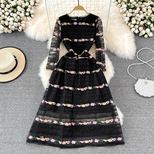 elegant women flower embroidery lace dress sweet hollow out slim long sleeve midi dress 2022 summer high waist party vestidos, Black;gray
elegant women flower embroidery lace dress sweet hollow out slim long sleeve midi dress 2022 summer high waist party vestidos, Black;gray