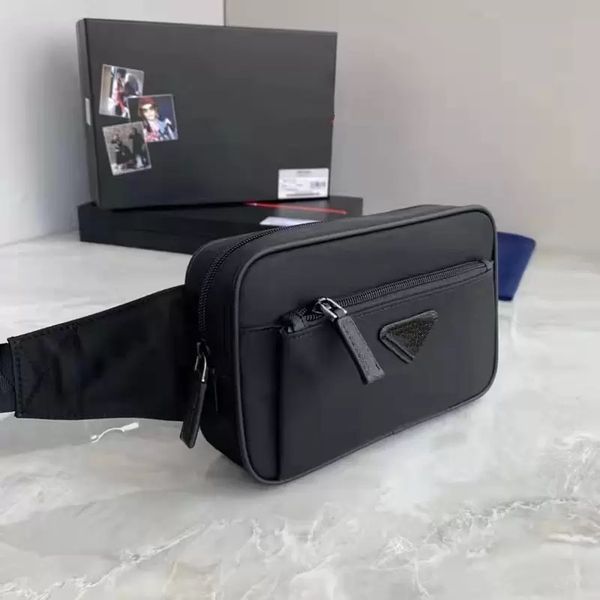 the classic black chest bag can be used as a fanny pack with metal decoration
the classic black chest bag can be used as a fanny pack with metal decoration