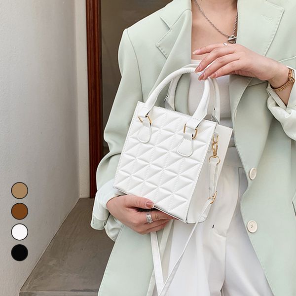 leather messenger bag for women casual handbag luxury ladies shoulder bags lingge simple purse retro design crossbody handle
leather messenger bag for women casual handbag luxury ladies shoulder bags lingge simple purse retro design crossbody handle