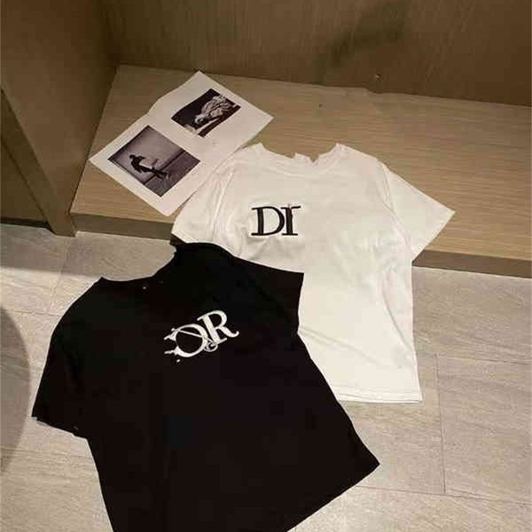 2022 new special offer summer diga pin letter embroidery short sleeve t-shirt round neck loose casual black and white
2022 new special offer summer diga pin letter embroidery short sleeve t-shirt round neck loose casual black and white