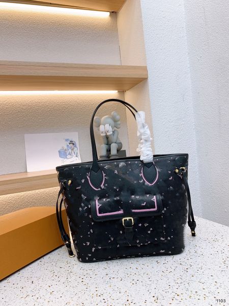 designer luxury women the tote bag fashion versatile handbags shoulder crossbody bags purse tories totes large capacity saddle wallets 7a 2e
designer luxury women the tote bag fashion versatile handbags shoulder crossbody bags purse tories totes large capacity saddle wallets 7a 2e