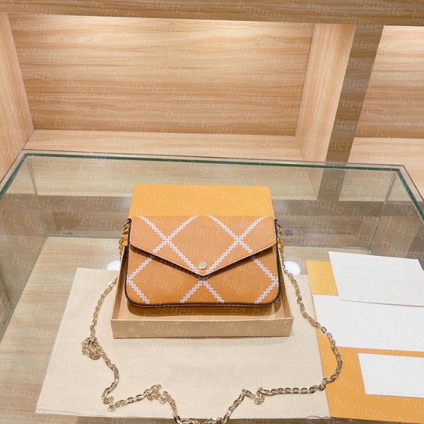 lady wallet shopping clutch famous designer purses women bag luxury cardholder chain crossbody wallets casual shoulder bags fashion totes cl, Red;black
lady wallet shopping clutch famous designer purses women bag luxury cardholder chain crossbody wallets casual shoulder bags fashion totes cl, Red;black