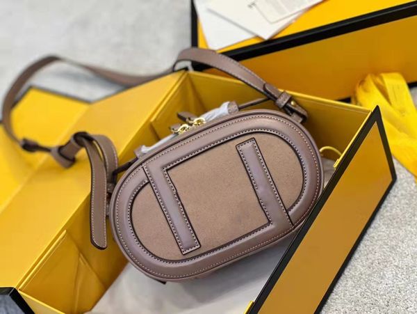 2022 latest messenger shoulder bag pillow versatile design ladies high-quality leather fashion high-end small square bag
2022 latest messenger shoulder bag pillow versatile design ladies high-quality leather fashion high-end small square bag